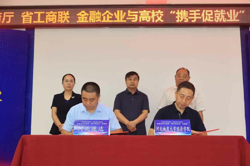 44BF21A06A76AE822182D9FC2A653A.jpg 44BF21A06A76AE822182D9FC2A653A.jpg