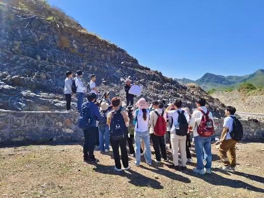 9420c5f228f1838c28754505d3a059c.jpg 9420c5f228f1838c28754505d3a059c.jpg